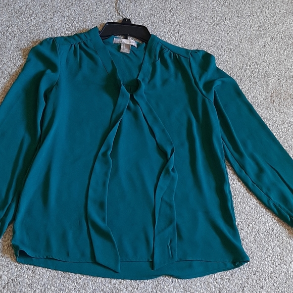 Love2 Green Long Sleeves Top - Picture 4 of 10